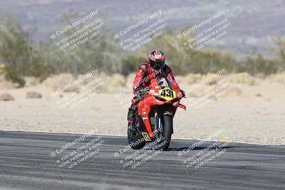 media/Dec-07-2025-CVMA (Sun) [[3e7d2de5dc]]/Race 10-Formula 40 Open/